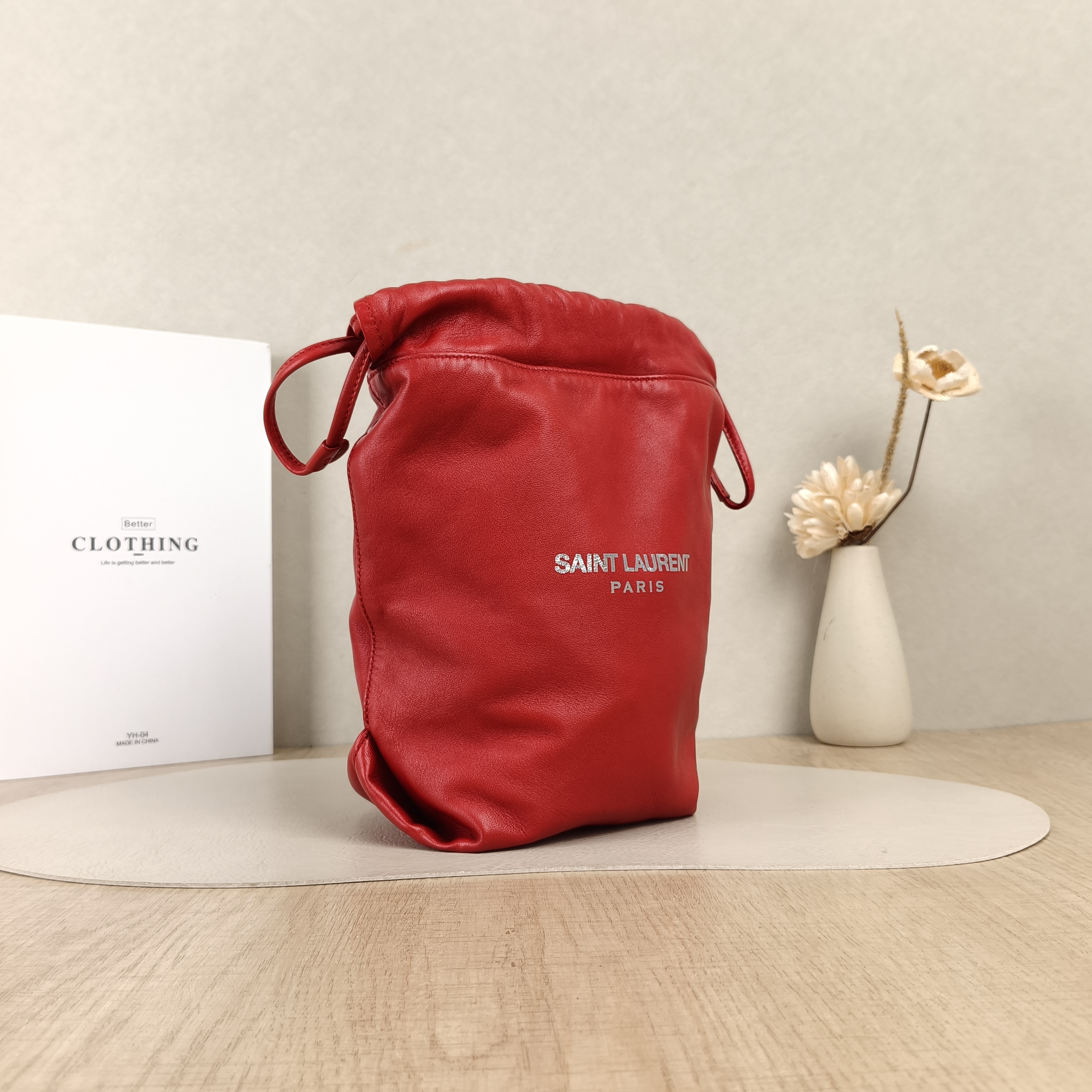 SAINT LAURENT Shoulder Bag Shoulder Bag Red Lambskin21 × 11 × 23 cm — cover view 2 of 4