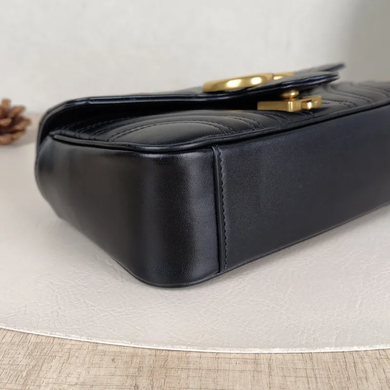 GUCCI Crossbody Bag GG Marmont Small Marmont 22Black CC alfskin Small22 × 6 × 13 cm — detail view 4 of 12
