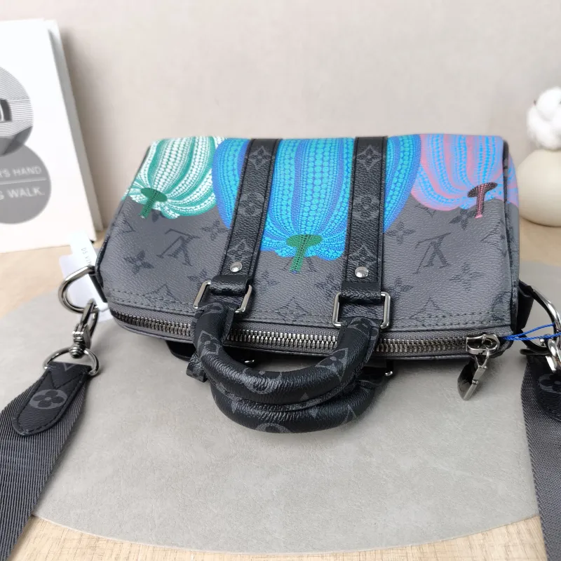 Louis Vuitton Crossbody Bag Keepall 25 PVC Medium25 × 11 × 15 cm — detail view 1 of 13