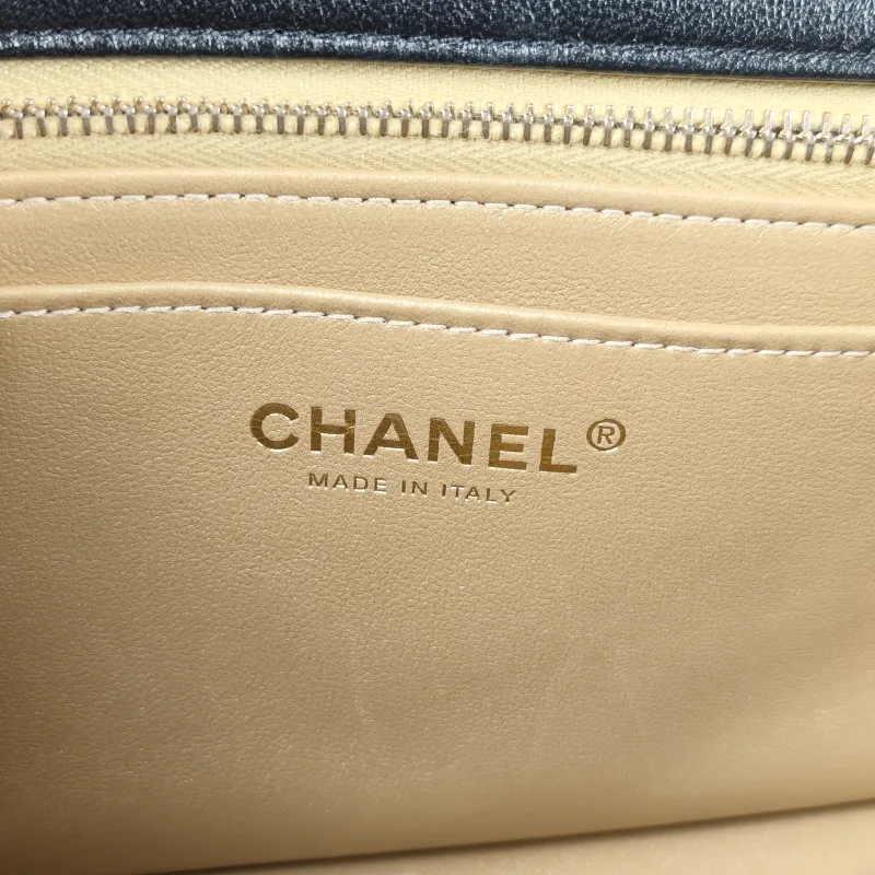 Chanel Shoulder Bag c cf Black Lambskin One Size 24 × 7 × 14.5 cm — detail view 10 of 14