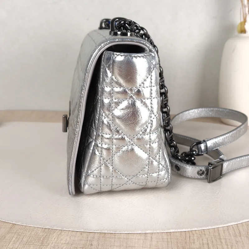 DIOR Crossbody Bag Caro Chain Bag Silver Waxed Leather Medium25.5 × 9 × 15.5 cm — detail view 11 of 13