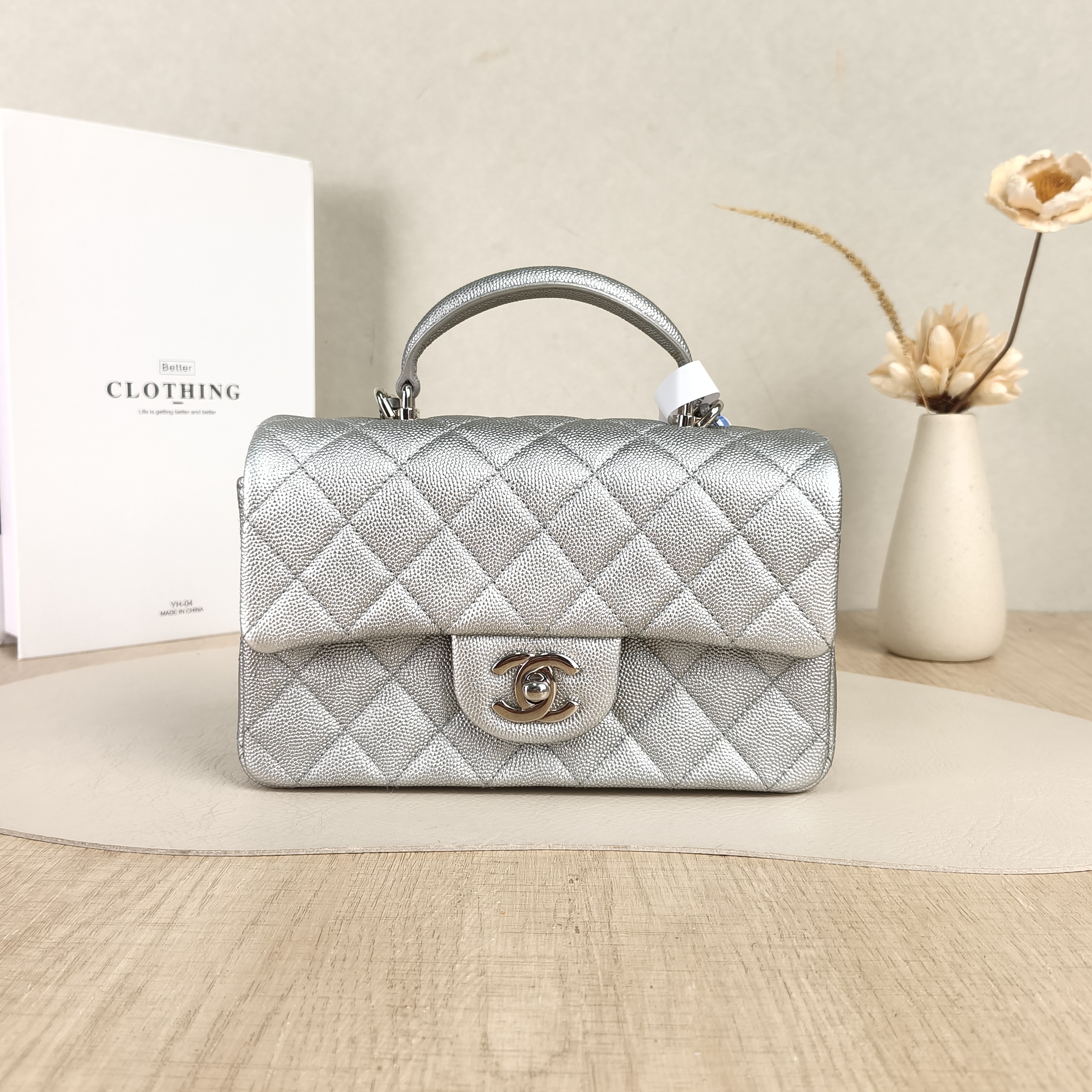 Chanel Crossbody Bag mini Silver Grained Calfskin mini20 × 6 × 12 cm