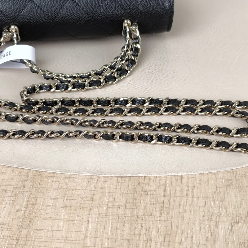 Chanel Crossbody Bag kelly Black Grained Calfskin One Size 18 × 4.5 × 10 cm — detail view 5 of 14