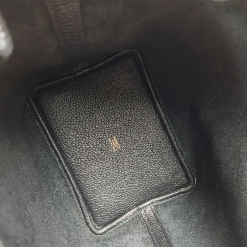 Hermès Top Handle Bag Picotin Lock 18 18Black Clemence Taurillon TC Calfskin Small18 × 13 × 19 cm — detail view 7 of 11