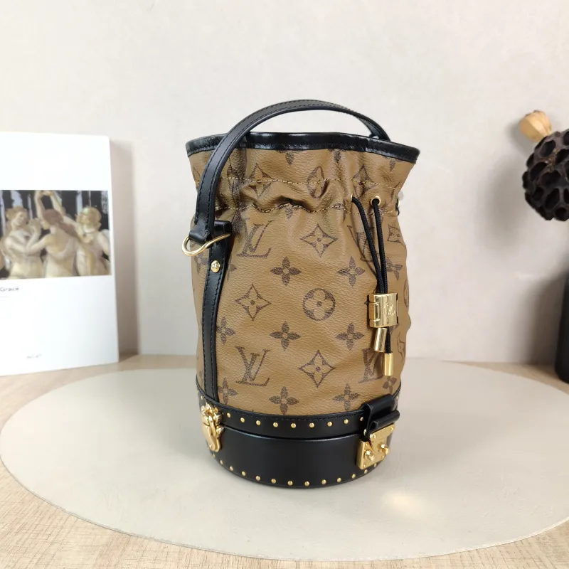 Louis Vuitton Shoulder Bag Petit Noe Edition Bucket Bag Monogram PVC One Size 13.5 × 13.5 × 22 cm — cover view 2 of 6