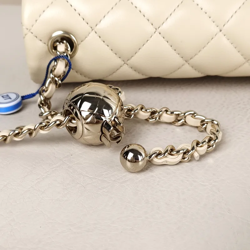 Chanel Crossbody Bag Classic Flap Large Mini CF Mini Beige Lambskin mini 20 × 6 × 12 cm — detail view 4 of 16
