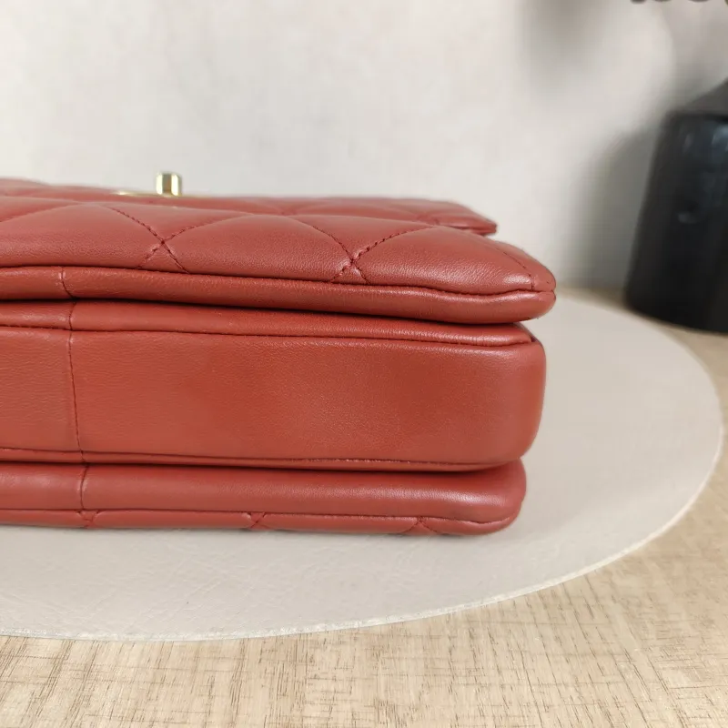 Chanel Crossbody Bag Trendy CC Red Lambskin Small 25 × 12 × 17 cm 23 — detail view 1 of 13