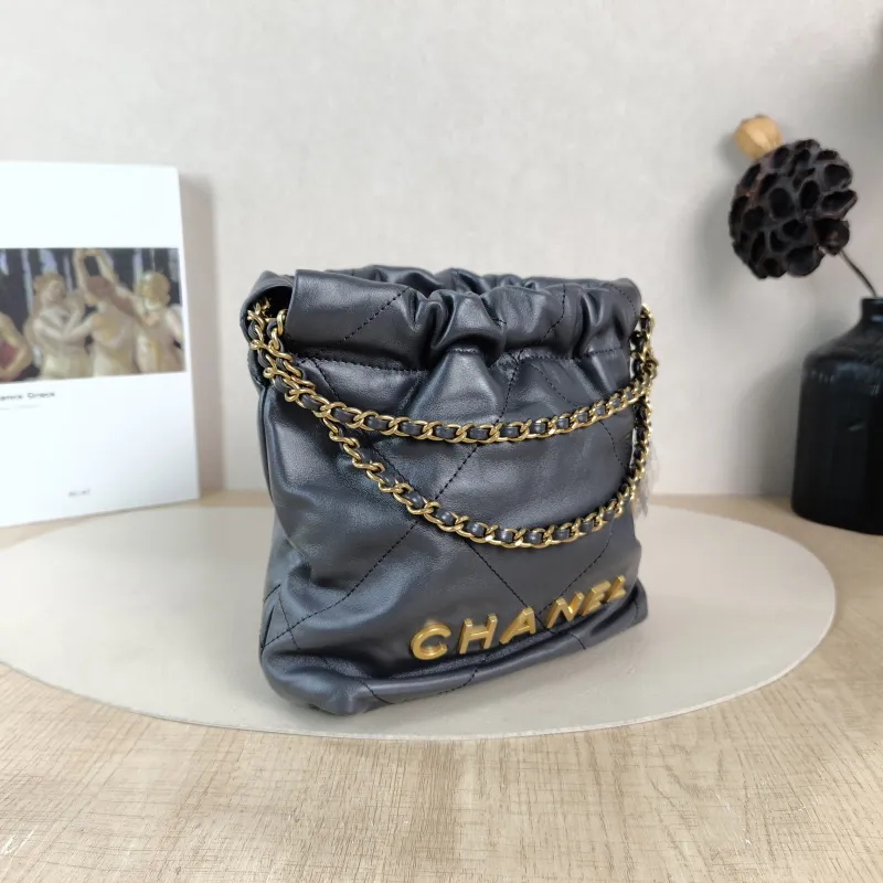Chanel Shoulder Bag 22Bag Grey CC alfskin Mini 20 × 6 × 19 cm — cover view 4 of 5