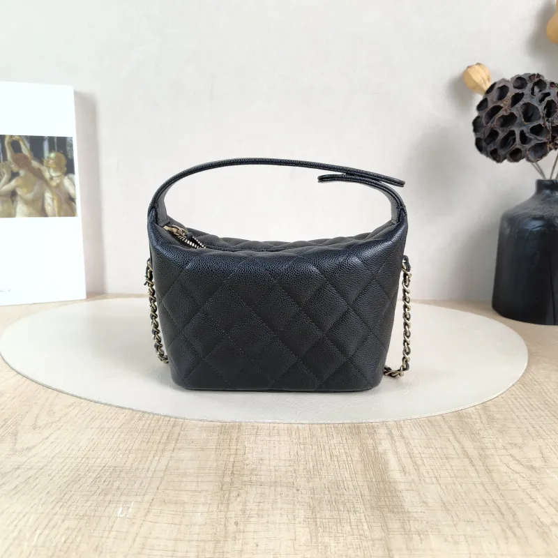 Chanel Crossbody Bag Crossbody Bag Black Calfskin One Size 21.5 × 7.5 × 19 cm — cover view 2 of 6