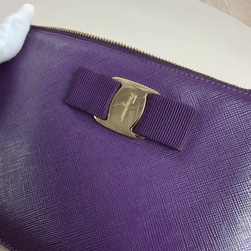 FERRAGAMO Wallet Wallet Calfskin20*13 — detail view 3 of 12