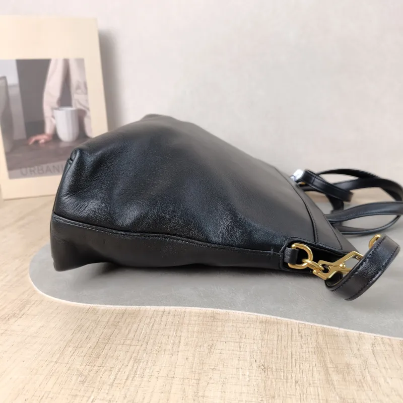 GUCCI Shoulder Bag G Tote Bag Black Calfskin 37 × 10 × 23 cm — detail view 12 of 12