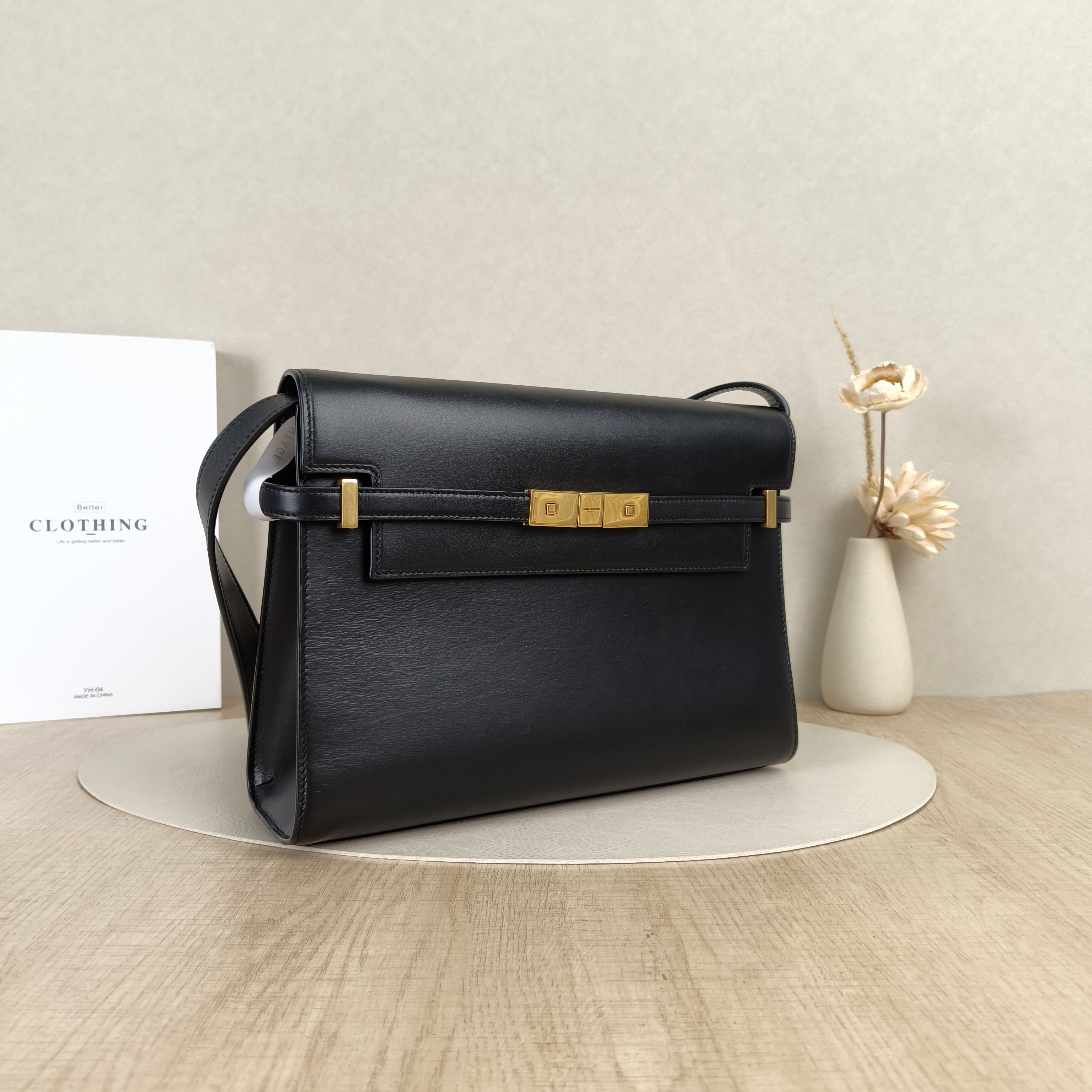 SAINT LAURENT Shoulder Bag MANHATTAN Black Calfskin Medium29 × 7.5 × 20 cm — cover view 4 of 8