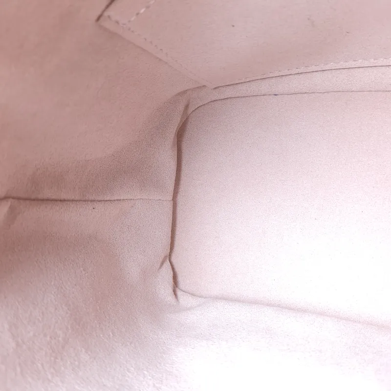 Louis Vuitton Shoulder Bag Marshmallow Vanity Case Bag Pink Calfskin One Size 24 × 13 × 22 cm — detail view 4 of 12