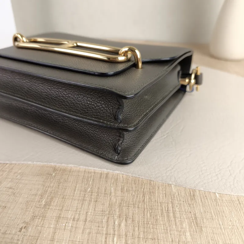 Hermès Crossbody Bag Roulis 19 C6 Green Evercolor Calfskin Mini 18 × 6 × 15 cm Y — detail view 11 of 11