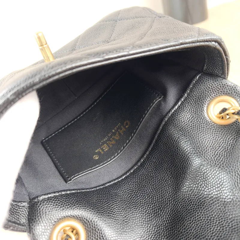 Chanel Crossbody Bag Black Calfskinmini17 × 4 × 12 cm — detail view 6 of 12