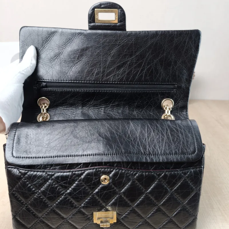 Chanel Shoulder Bag 2.55 Black Calfskin Medium 28 × 7.5 × 19.5 cm 18 — detail view 9 of 11