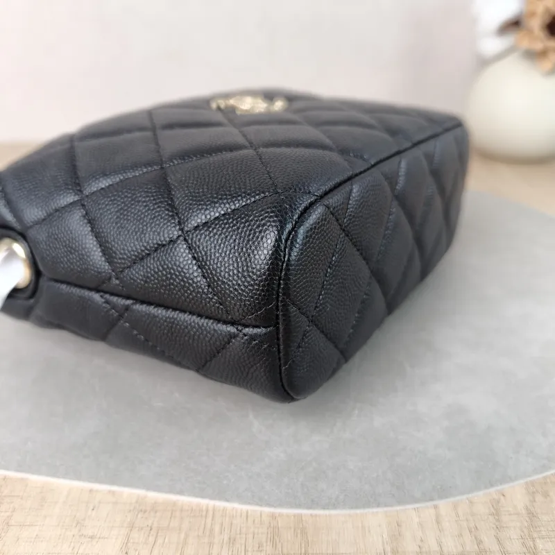 Chanel Crossbody Bag Crossbody Bag Black Grained Calfskin One Size 16 × 6.5 × 12.5 cm — detail view 10 of 13