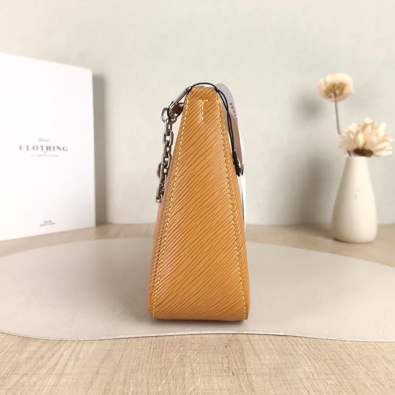Louis Vuitton Crossbody Bag MARELLE Epi Embossed Calfskin Small 25 × 8 × 15 cm — detail view 7 of 12
