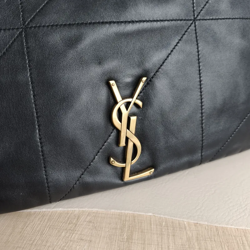 SAINT LAURENT Crossbody Bag Jamie 4.3 Chain Bag Black SL ambskin Large43 × 9 × 29 cm — detail view 8 of 11