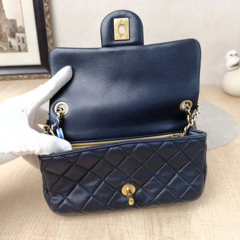 Chanel Crossbody Bag Classic Flap Large Mini CF Mini Blue Lambskin mini20 × 6 × 12 cm — detail view 4 of 15