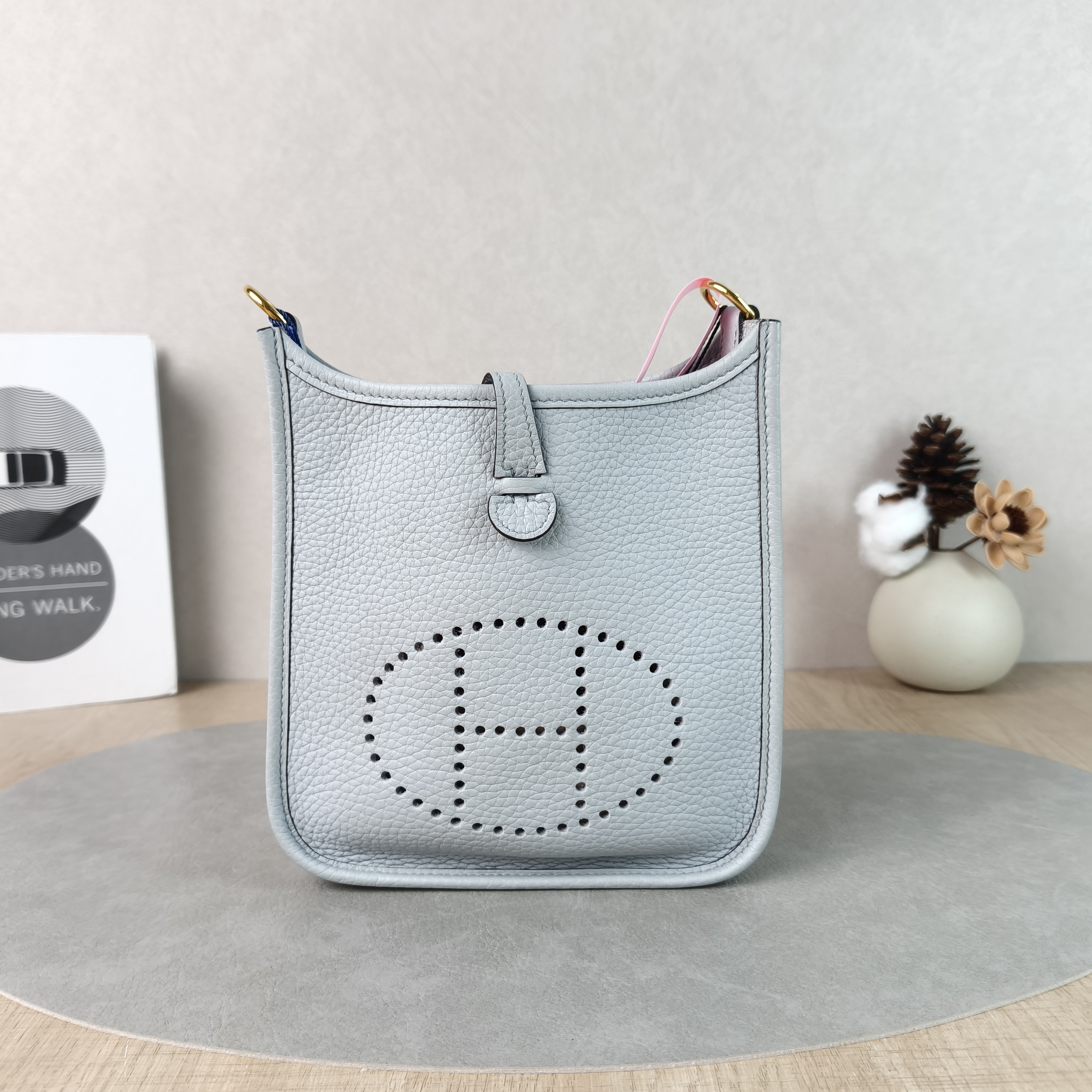 Hermès Crossbody Bag Evelyne Mini 16 Mini 1608 Taurillon Clemence TC Calfskinmini17 × 5.5 × 18 cm