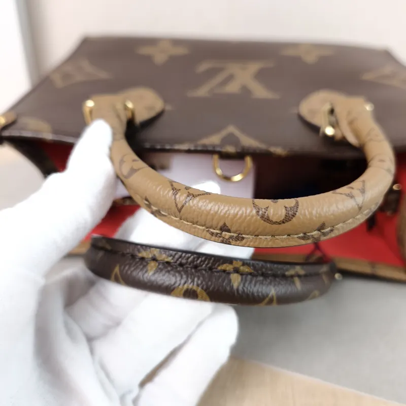 Louis Vuitton Shoulder Bag Onthego Monogram PVC Small 25 × 11.5 × 19 cm — detail view 8 of 11