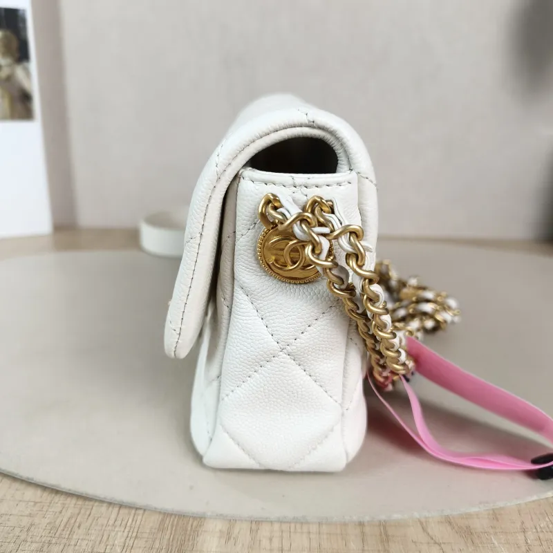 Chanel Crossbody Bag Classic Flap Mini CF Mini White Grained Calfskin Mini 17 × 6 × 12.5 cm — detail view 1 of 12