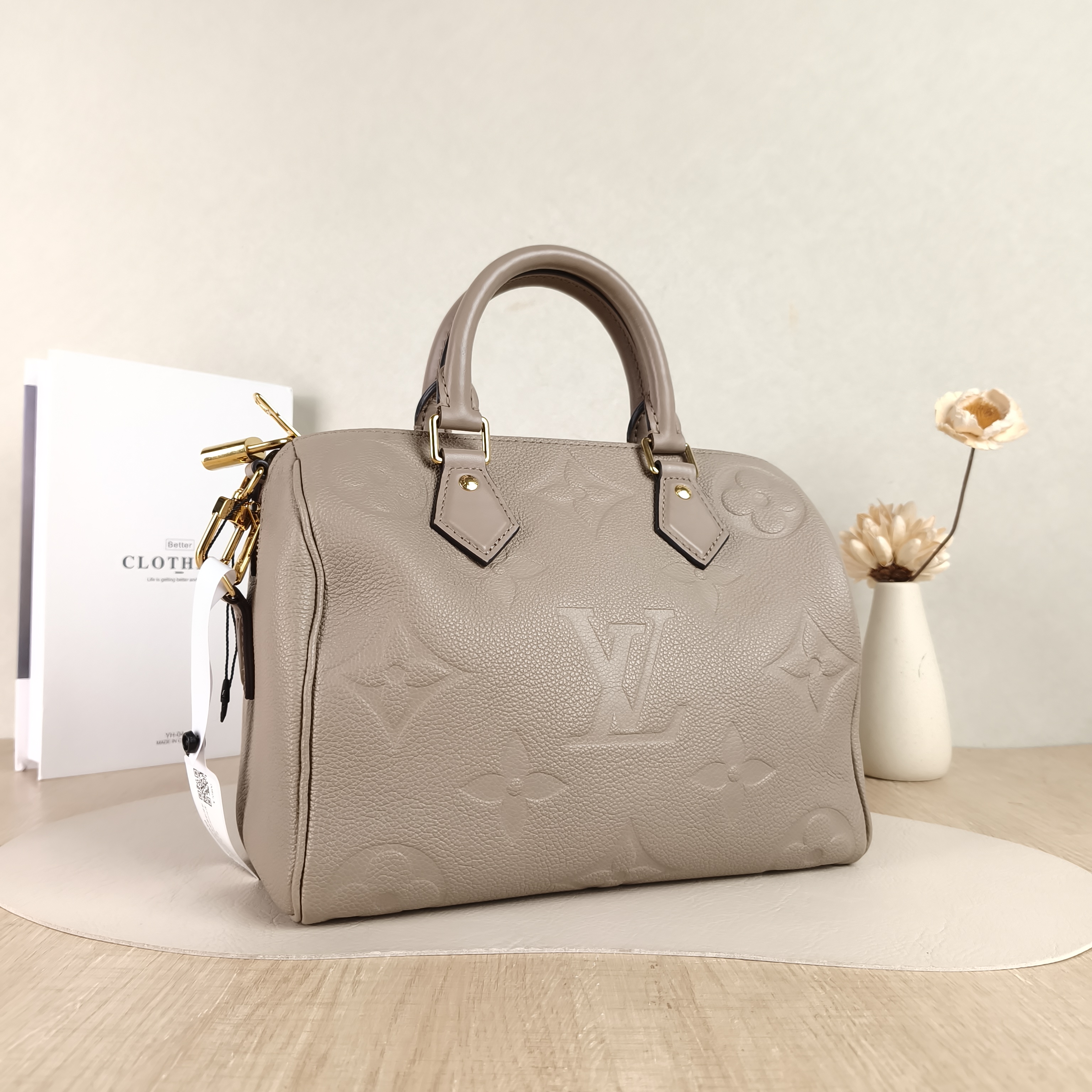 Louis Vuitton Crossbody Bag Speedy25 Empreinte Embossed Calfskin Medium25 × 15 × 19 cm — cover view 4 of 5