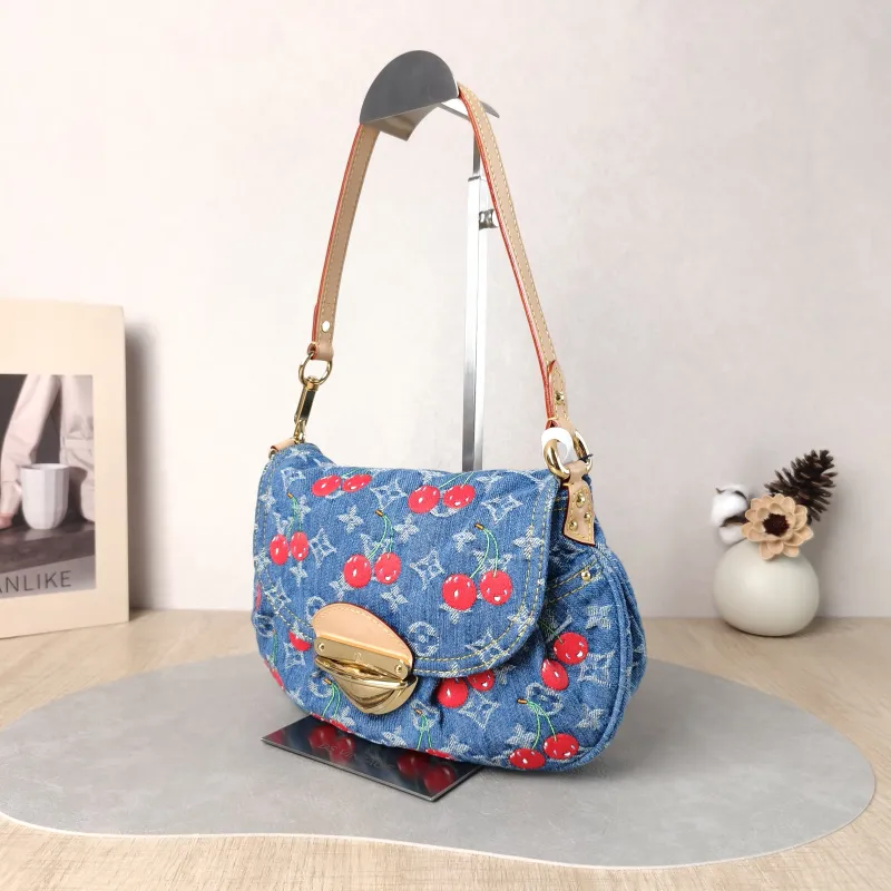 Louis Vuitton Shoulder Bag Sunset Blue · One Size 27 × 3 × 18 cm — cover view 5 of 5
