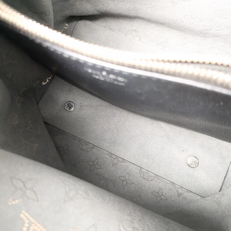 Louis Vuitton Shoulder Bag Muria Black Calfskin One Size26 × 14 × 26 cm — detail view 3 of 16