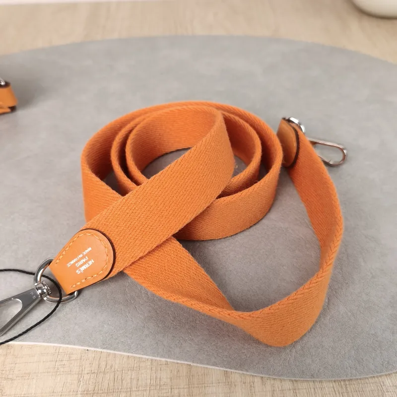 Hermès Crossbody Bag Evelyne Mini 16 Mini 16 TC Calfskin Mini 17 × 5.5 × 18 cm G — detail view 9 of 10