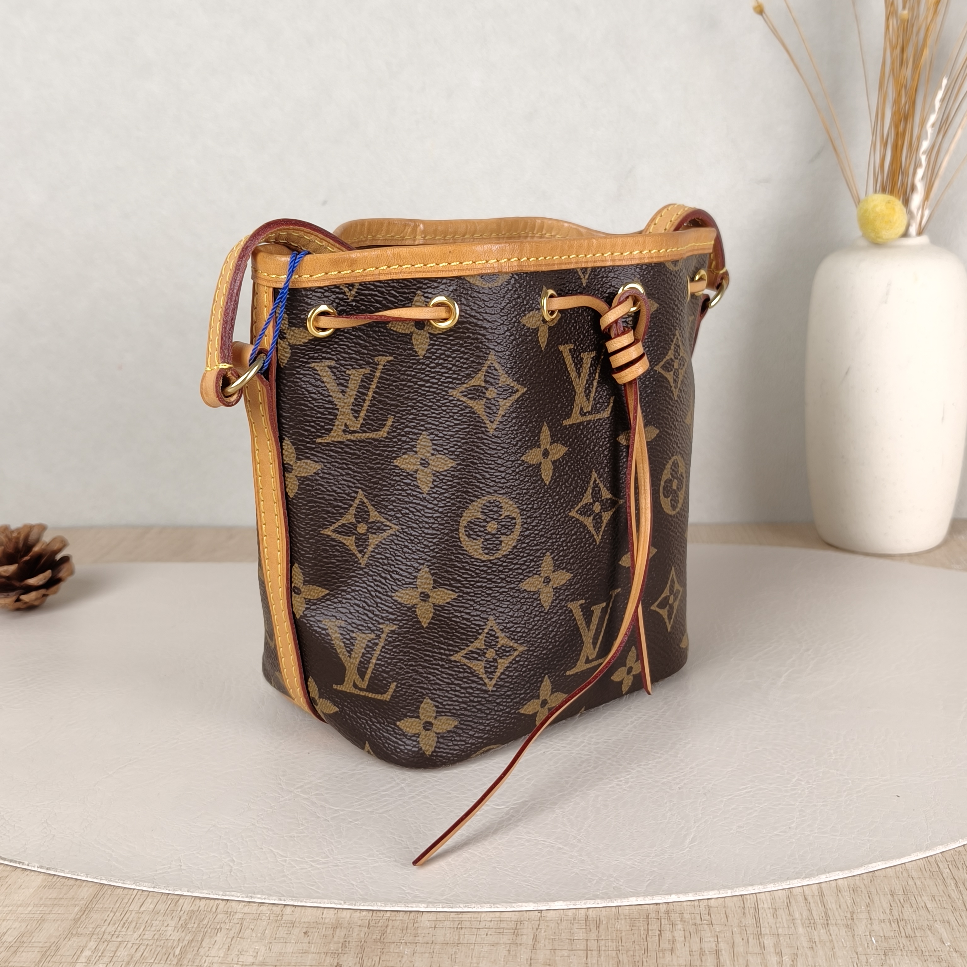 Louis Vuitton Crossbody Bag NANO NOÉ Bucket Bag Nano Monogram PV Cnano13 × 10 × 16 cm — cover view 5 of 5