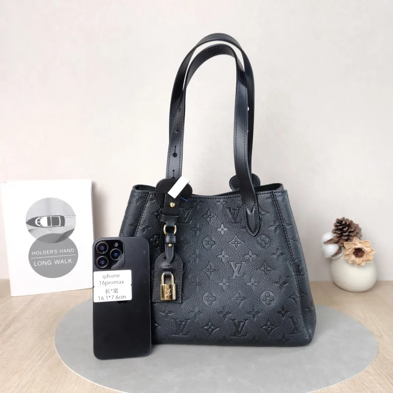 Louis Vuitton Shoulder Bag All In One Black Calfskin Small40 × 15 × 22 cm — cover view 5 of 6
