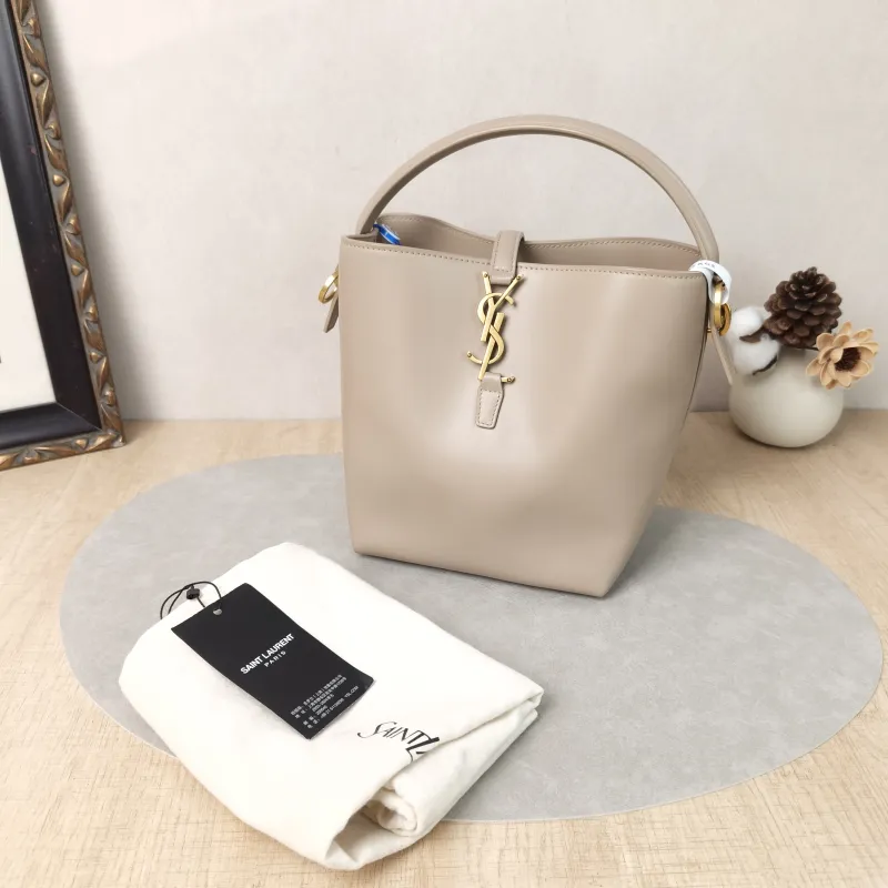 SAINT LAURENT Shoulder Bag LE 37 Brown Calfskin Small17 × 13 × 20 cm — cover view 3 of 6