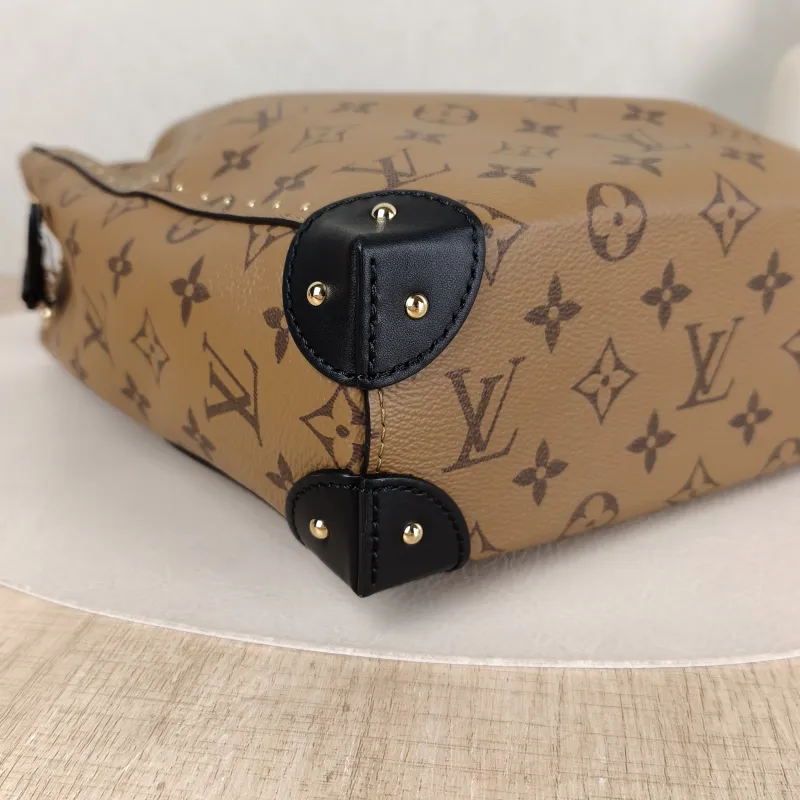 Louis Vuitton Shoulder Bag NOÉ TRUNK Monogram PVC Small 23 × 8 × 27 cm — detail view 3 of 9