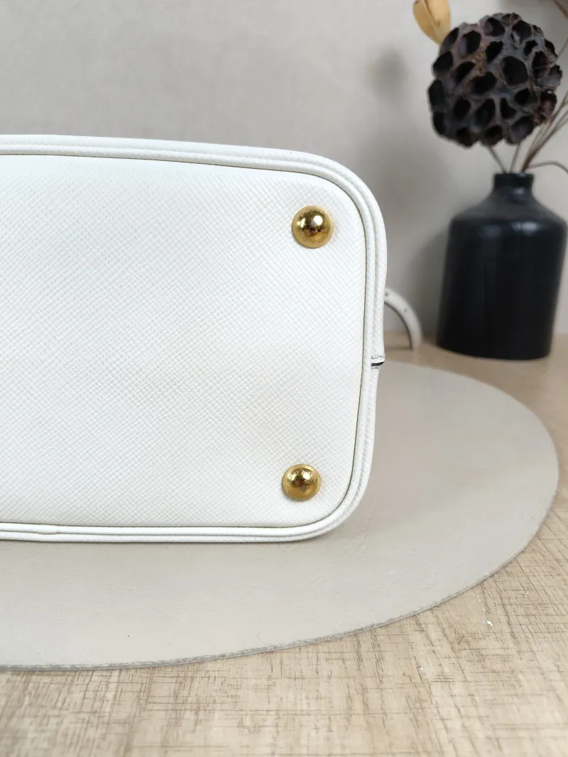 PRADA Shoulder Bag Panier White Calfskin Medium22.5 × 13 × 21.5 cm — detail view 9 of 12