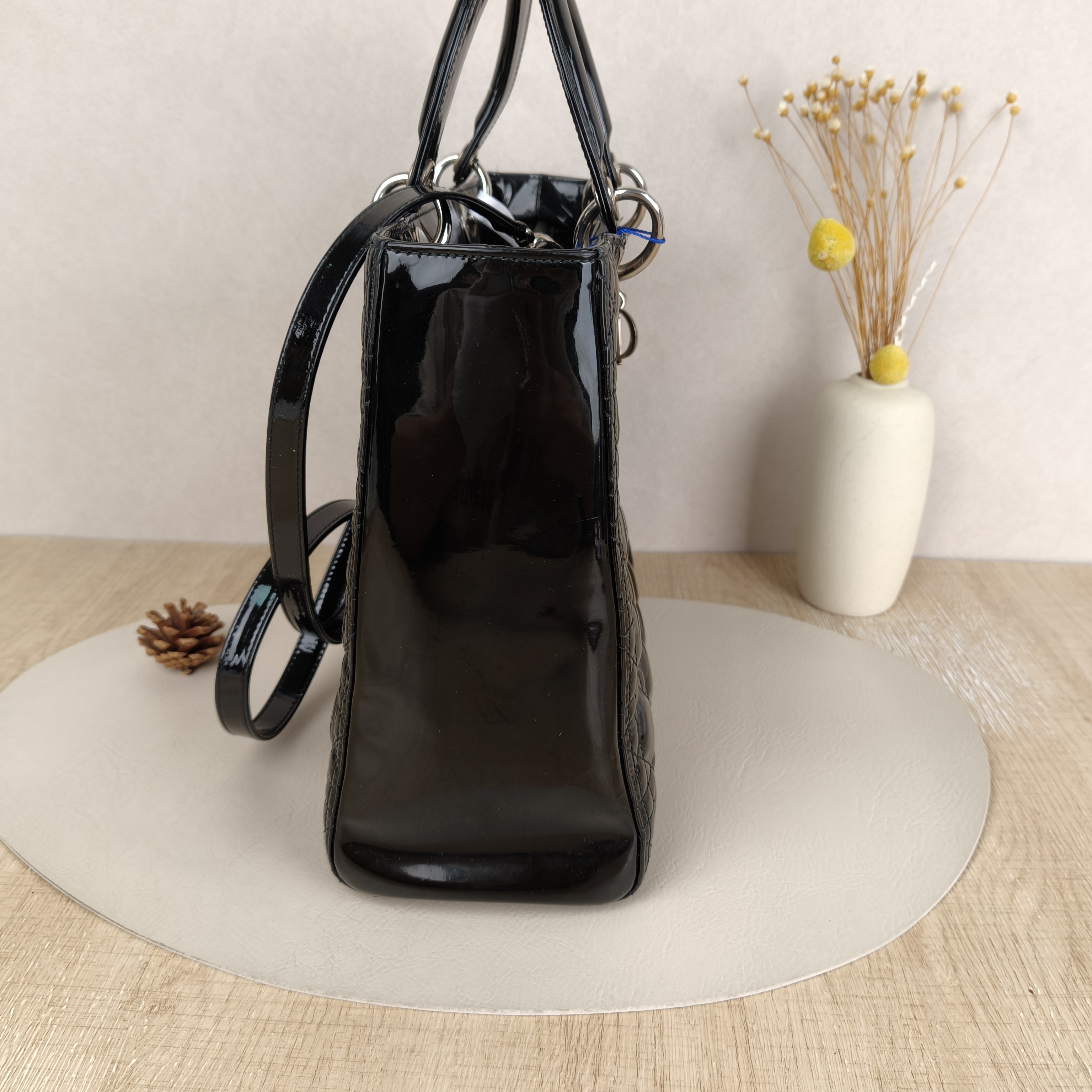 DIOR Lady Lady Dior Bag Large Black Patent Leather · Shoulder Strap · 32 × 11 × 25 cm — cover view 6 of 8