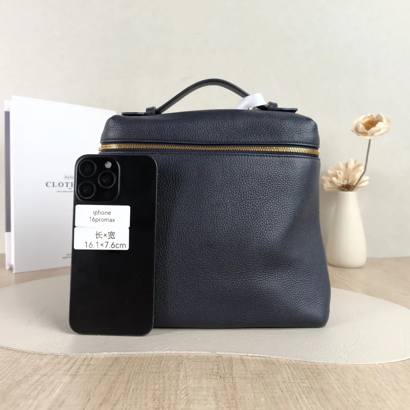 Loro Piana Backpack Backpack Black Calfskin One Size23 × 8 × 21 cm — cover view 3 of 5