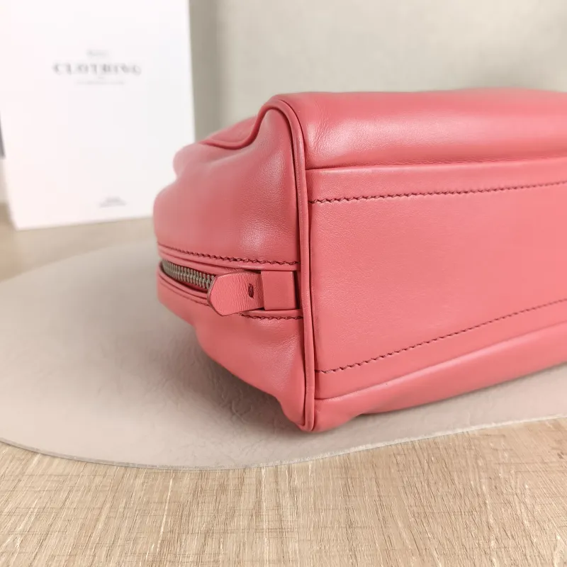PRADA Crossbody Bag Crossbody Bag Pink Calfskin One Size 22 × 13 × 16 cm — detail view 10 of 12