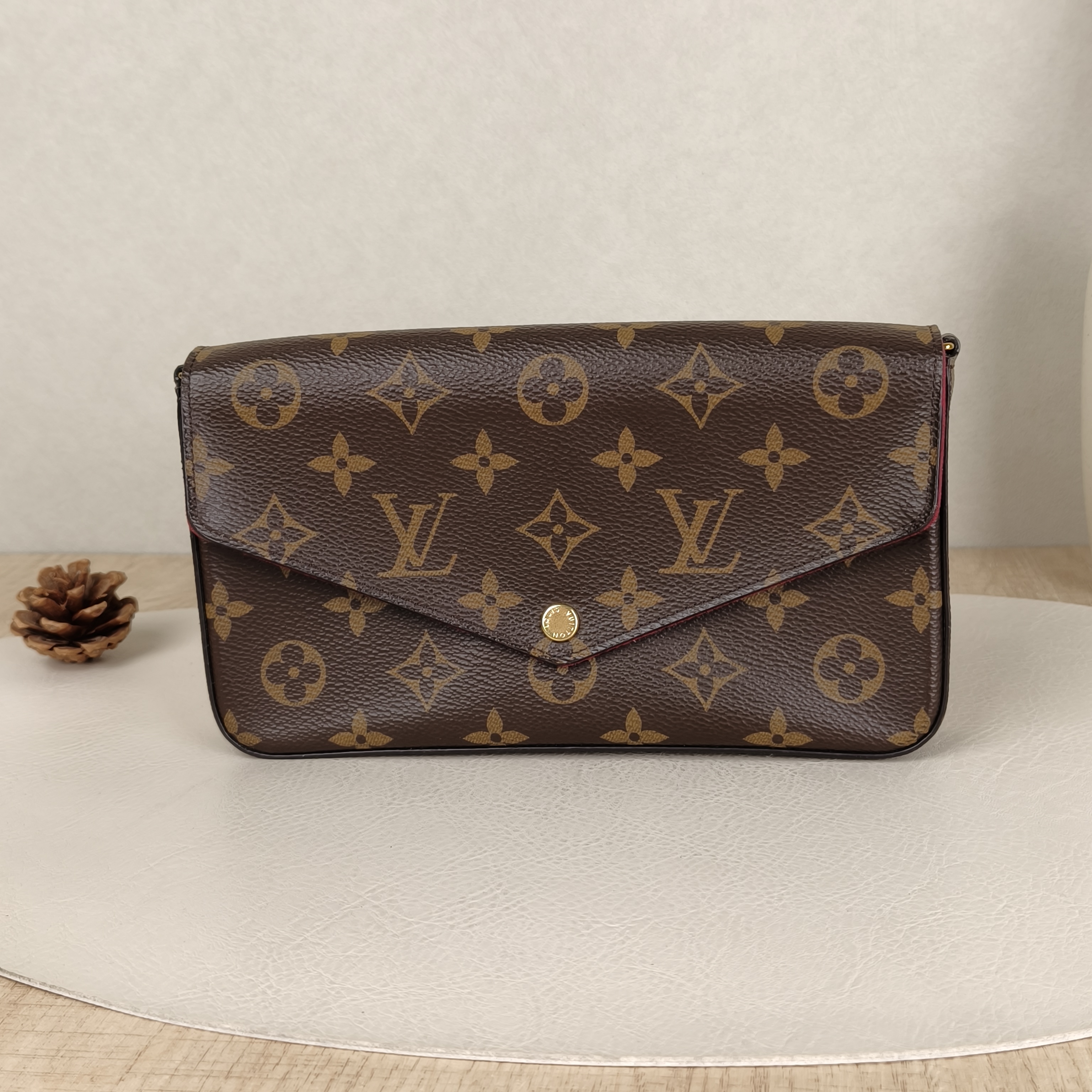 Louis Vuitton Crossbody Bag Pochette Félicie Monogram PVC Small21 × 3 × 12 cm