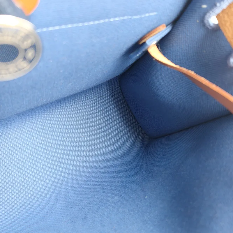 Hermès Crossbody Bag Herbag 31 Blue Caramel Canvas Medium 30.5 × 11 × 25.5 cm Y — detail view 10 of 11