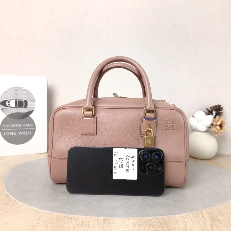 LOEWE Crossbody Bag amazona 19 Calfskin One Size 24 × 19 × 15 cm — cover view 3 of 5
