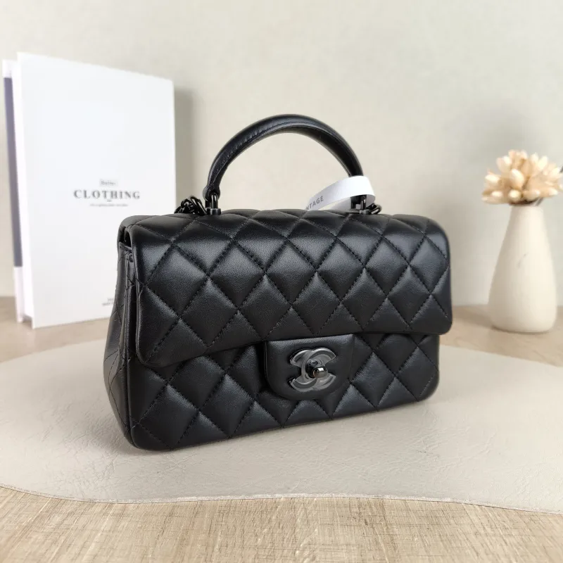 Chanel Crossbody Bag mini Black Lambskin mini 20 × 6 × 12 cm — cover view 2 of 5