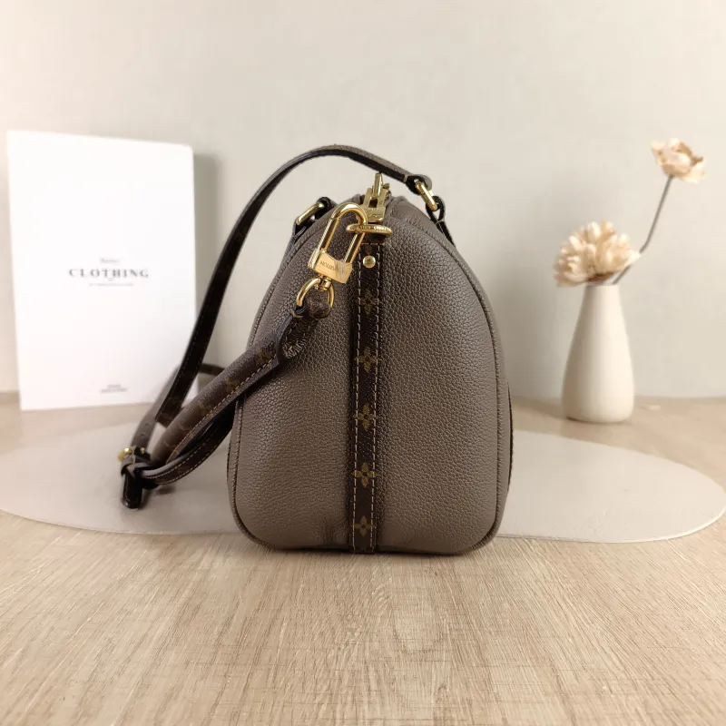 Louis Vuitton Shoulder Bag EXPRESS Shoulder Bag Grey Calfskin Small 26 × 13.5 × 17 cm — detail view 8 of 12