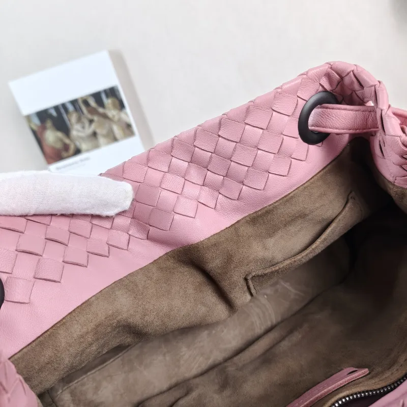 Bottega Veneta Top Handle Bag Woven Top Handle Bag Pink Lambskin One Size 24 × 10 × 20 cm — detail view 7 of 9