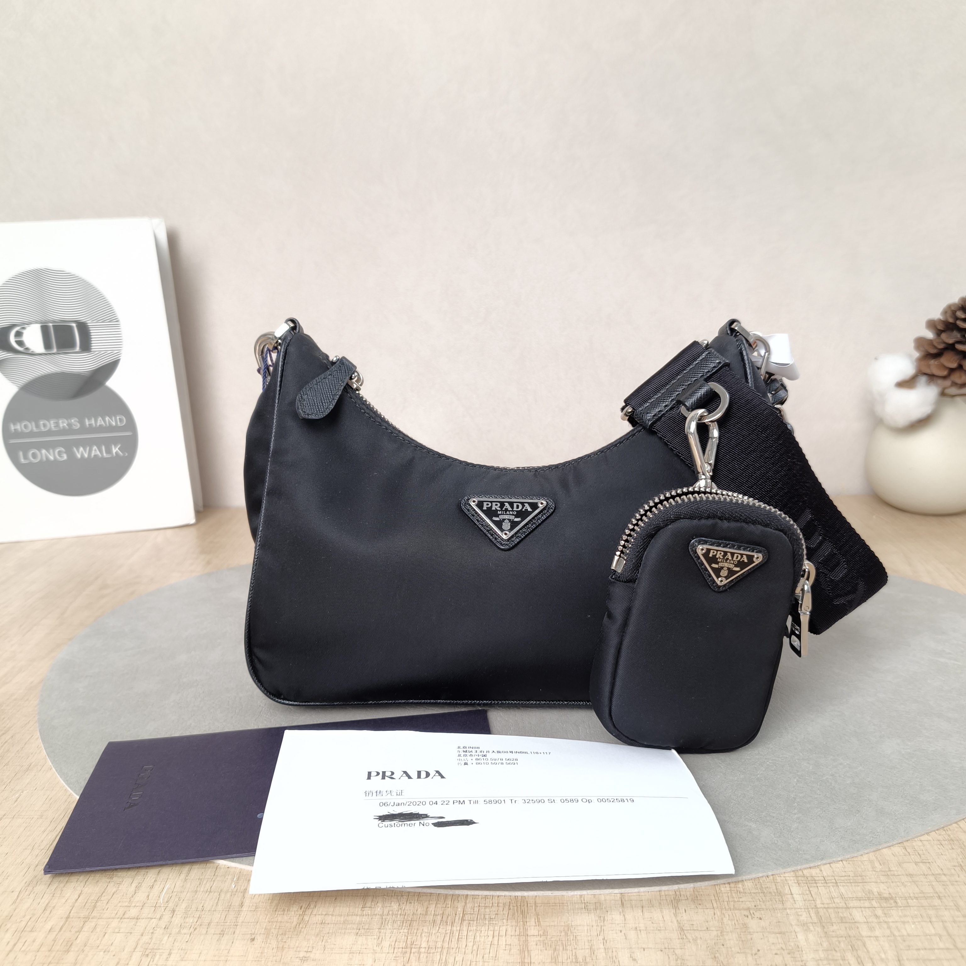 PRADA Crossbody Bag Re-Edition 2005 Hobo Black Nylonmini22 × 6 × 18 cm — cover view 2 of 5