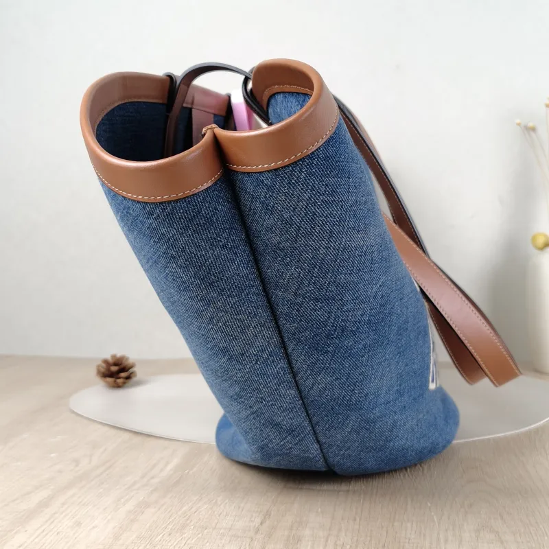 CELINE Top Handle Bagcouffin tote Blue One Size58 × 17 × 27 cm — detail view 5 of 9
