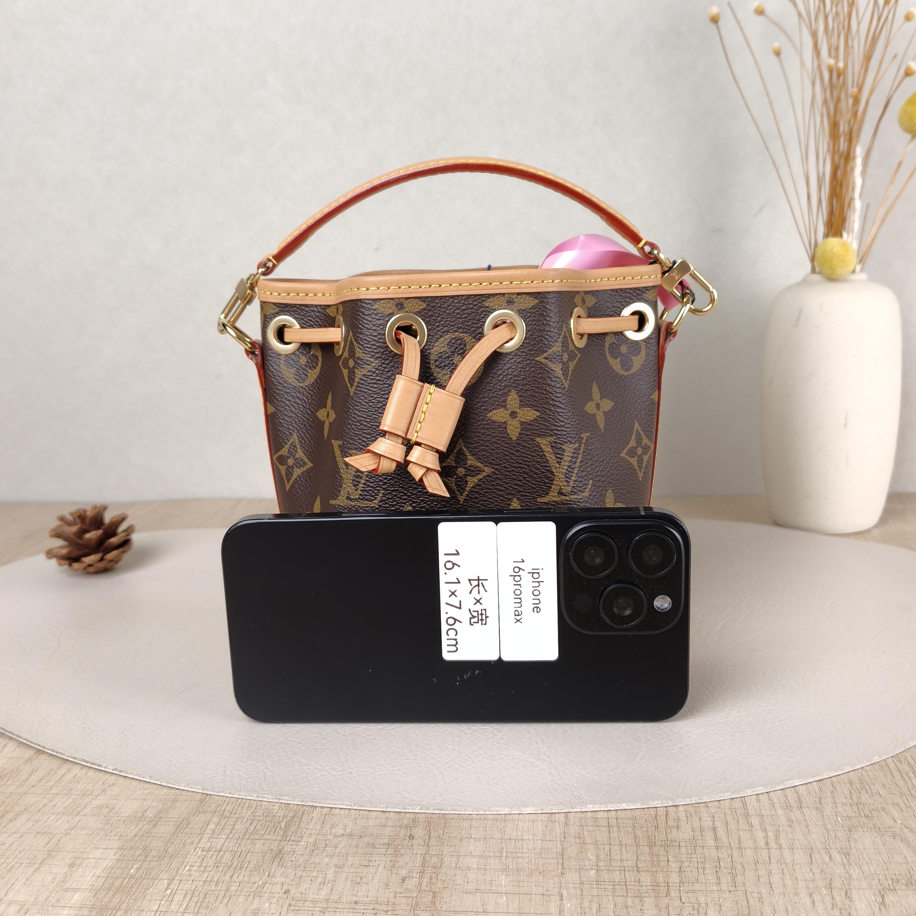 Louis Vuitton Crossbody Bag NANO NÉONOÉ Bucket Bag Nano Monogram PV Cnano13 × 10 × 16 cm — cover view 2 of 5