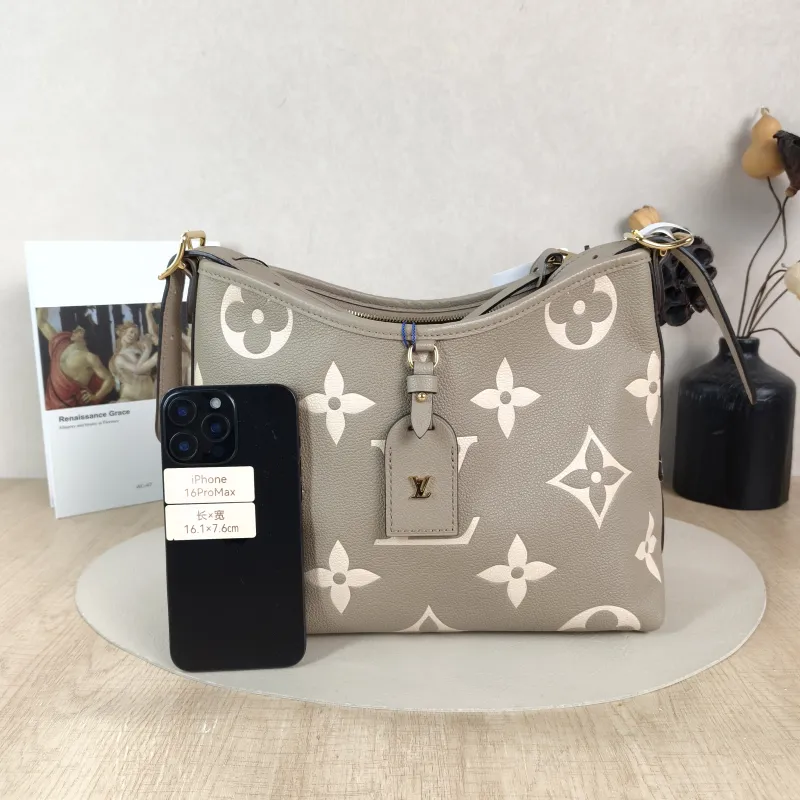 Louis Vuitton Crossbody Bag Carryall Calfskin Small 29.5 × 12 × 24 cm — cover view 6 of 6