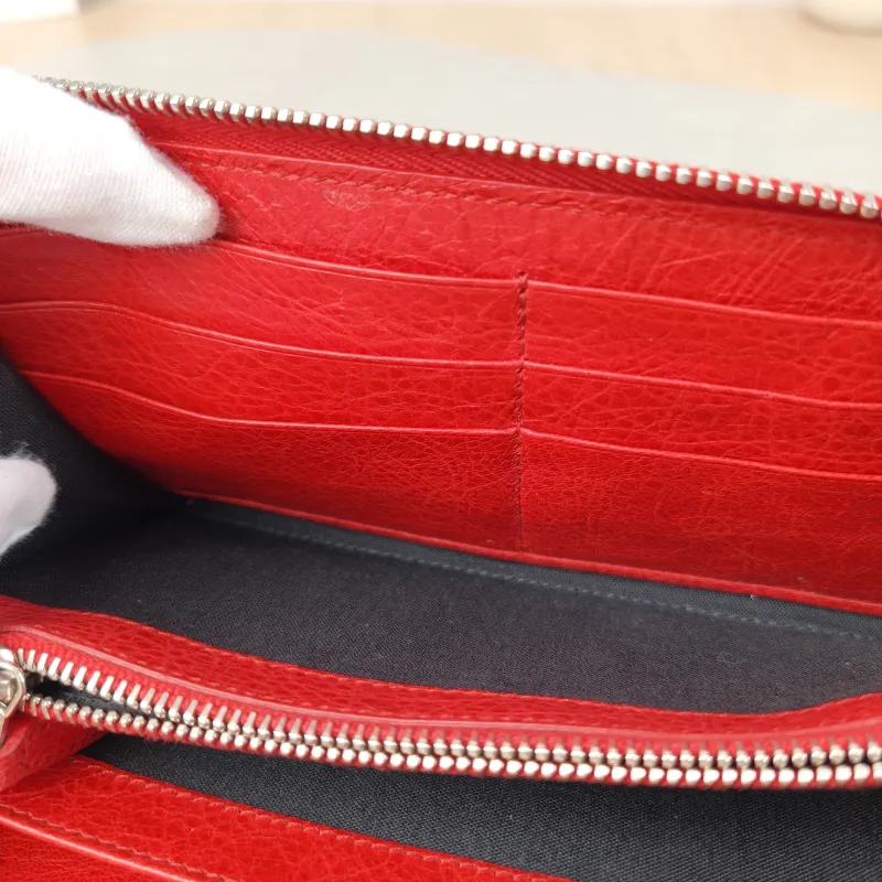 BALENCIAGA Clutch Clutch Red Lambskin One Size19 × 2 × 10 cm — detail view 3 of 11